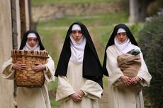 Sinopsis The Little Hours, Kemelut Hidup Tiga Biarawati, Tayang di Hulu