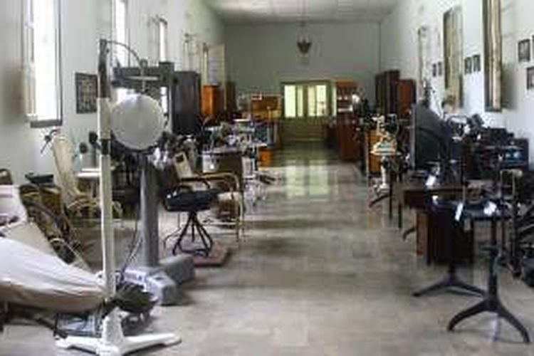 Museum Mata yang berisi koleksi alat kedokteran khusus mata ini berlokasi di komplek Rumah Sakit dr Yap, Yogyakarta.