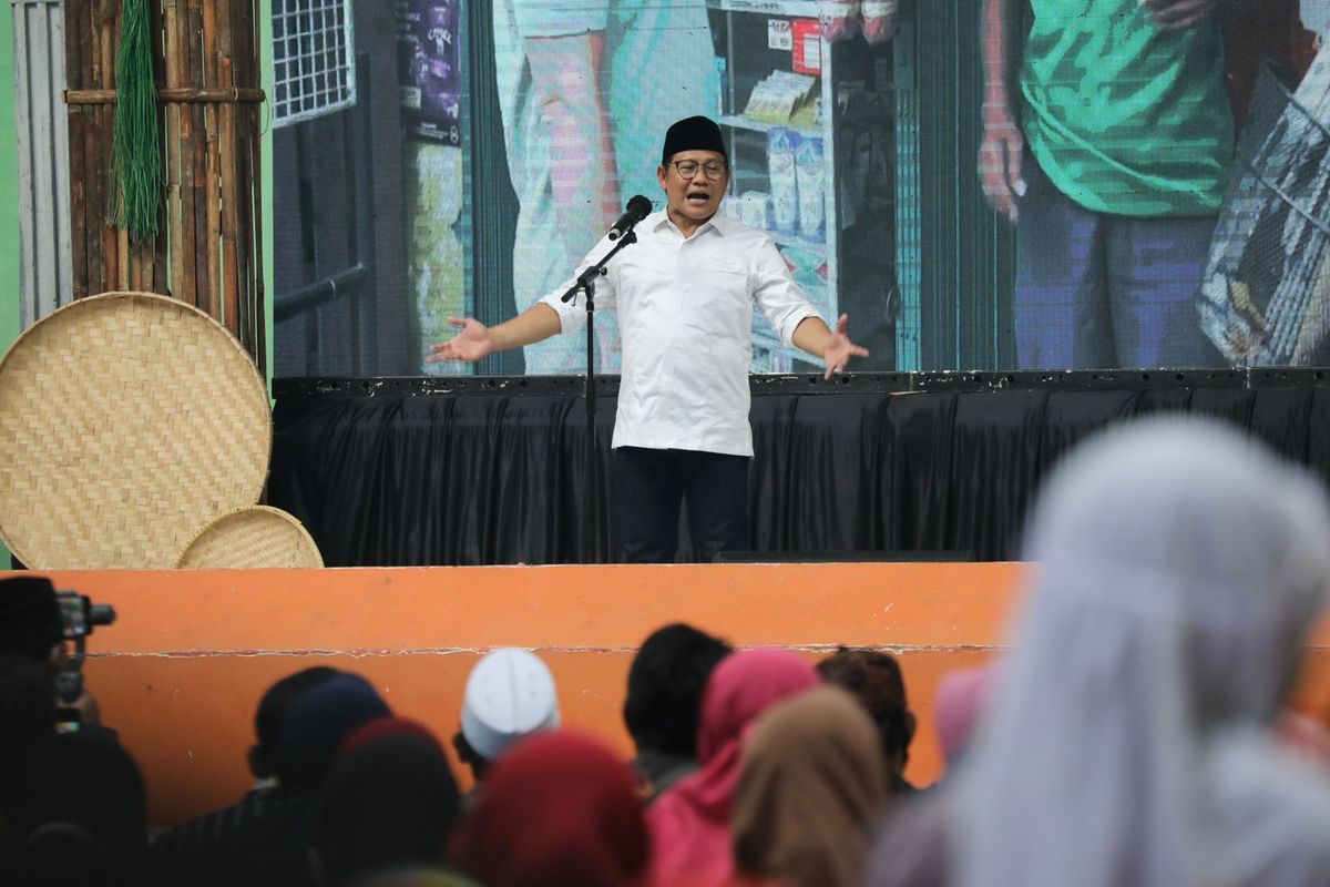 Wakil Ketua DPR RI Koordinator Bidang Kesejahteraan Rakyat (Korkesra) Abdul Muhaimin Iskandar saat menghadiri Silaturahmi Hati Pemimpin Bangsa dan Rakyat di Gor Sukapura, Dadaha, Kota Tasikmalaya, Jawa Barat (Jabar), Sabtu (26/3/2022).