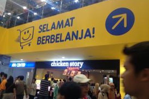 IKEA dan Courts Bersaing, Peritel Lokal Tersingkir?