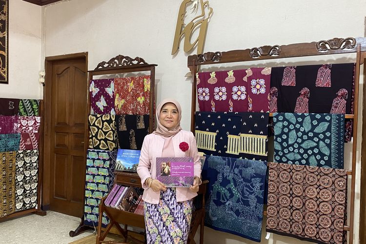 Ratna Handayani, owner Batik Handayani Geulis Bogor