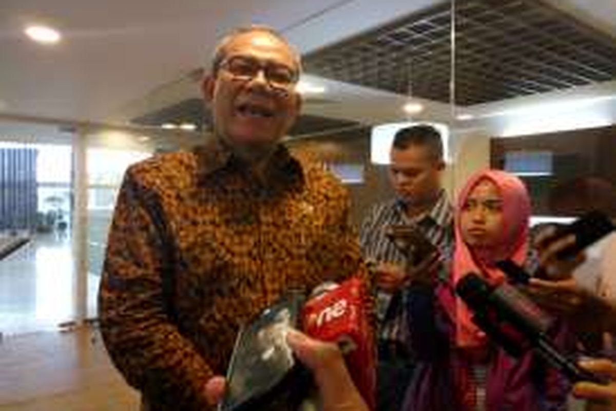 Ketua Komisi II DPR Rambe Kamarulzaman