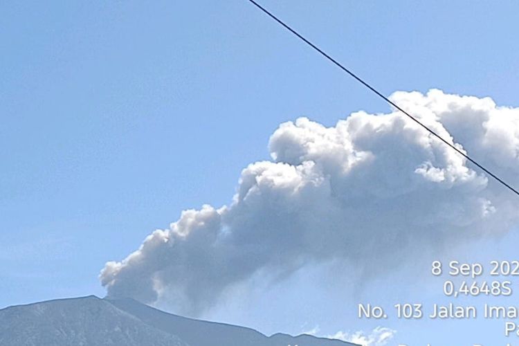 Gunung Marapi Meletus Lontarkan Abu 1 Kilometer, Warga Diimbau Waspada