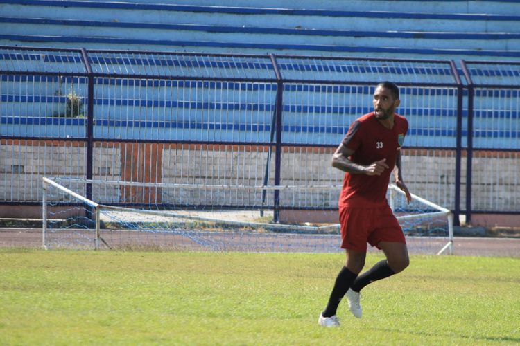 Demerson Bruno saat mengikuti trial bersama Persela Lamongan, Kamis (5/9/2019).
