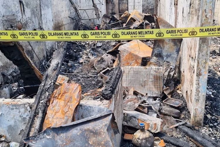 Warga Sempat Berupaya Padamkan Api di Kebayoran Lama Pakai APAR, tapi Kobaran Telanjur Membesar