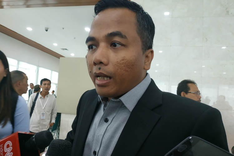 Wakil Ketua Umum Partai Persatuan Pembangunan (PPP) Arwani Thomafi di Kompleks Parlemen, Senayan, Jakarta, Senin (13/1/2020).