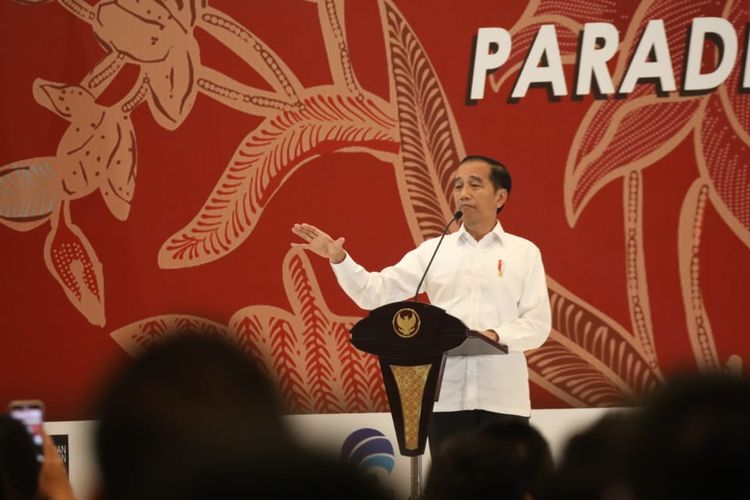 Presiden Joko Widodo di peluncuran Hari Belanja Diskon Indonesia (HBDI) dan Parade Merk Lokal Indonesia 2019 di Senayan City, Jakarta, Kamis (15/8/2019).
