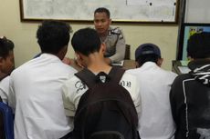 Polisi Amankan 5 Pelajar SMA yang Bolos di Warnet