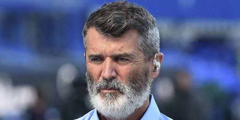 Roy Keane saat bekerja sebagai pengamat laga Liga Inggris 2022-2023 antara Everton vs Bournemouth di Goodison Park, 28 Mei 2023. Terkini, Roy Keane diduga menjadi korban serangan fan dalam laga Liga Inggris 2023-2024 antara Arsenal vs Man United di Stadion Emirates, Minggu (3/9/2023). (Photo by PETER POWELL / AFP)