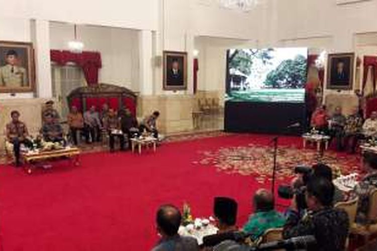 Presiden Joko Widodo saat rapat koordinasi bersama gubernur se-Indonesia di Istana Negara, Kamis (20/10/2016).