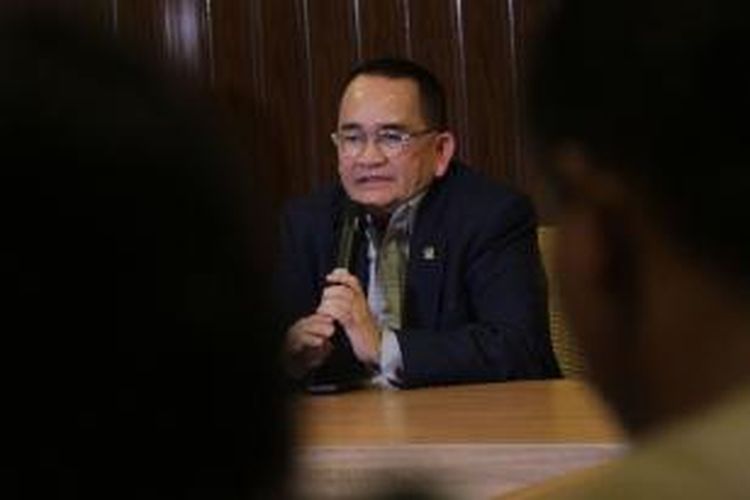 Politisi Partai Demokrat, Ruhut Sitompul menjadi nara sumber pada diskusi di Jakarta Pusat, Kamis (23/10/2014). Diskusi ini membahas sosok pimpinan KPK yang ideal versi parlemen.