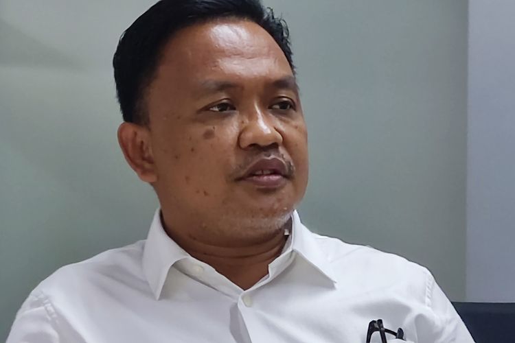 Bupati Bantaeng Ilham Syah Azikin saat berkunjung ke Kantor Kompas.com, Jumat (17/6/2022).