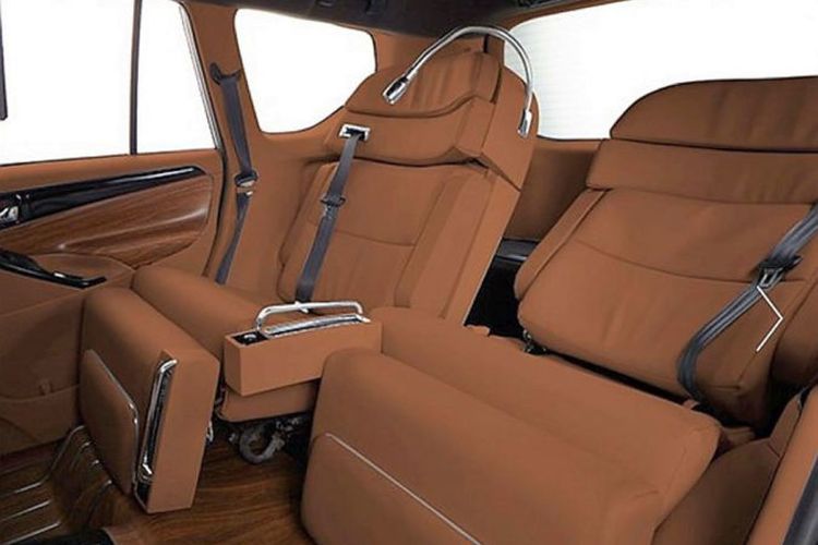 While Toyota Innova Has A Cabin Style Private Jet Archyworldys