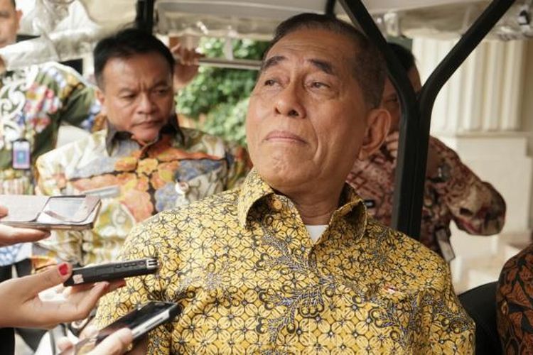 Menteri Pertahanan Ryamizard Ryacudu saat ditemui di kantor Kemenko Polhukam, Jakarta Pusat, Jumat (9/12/2016).