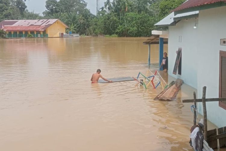 Banjir Bandang Rendam 80.000 Rumah di Muratara, 6 Jembatan Gantung Putus