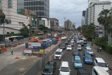 Naik Motor Menyusuri Jalan MH Thamrin hingga Medan Merdeka Barat Tanpa Ditilang