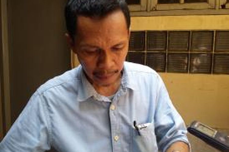 Peneliti Formappi Abdul Sahi, saat ditemui di Kantor Formappi, Matraman, Jakarta Timur, Selasa (24/3/2015).