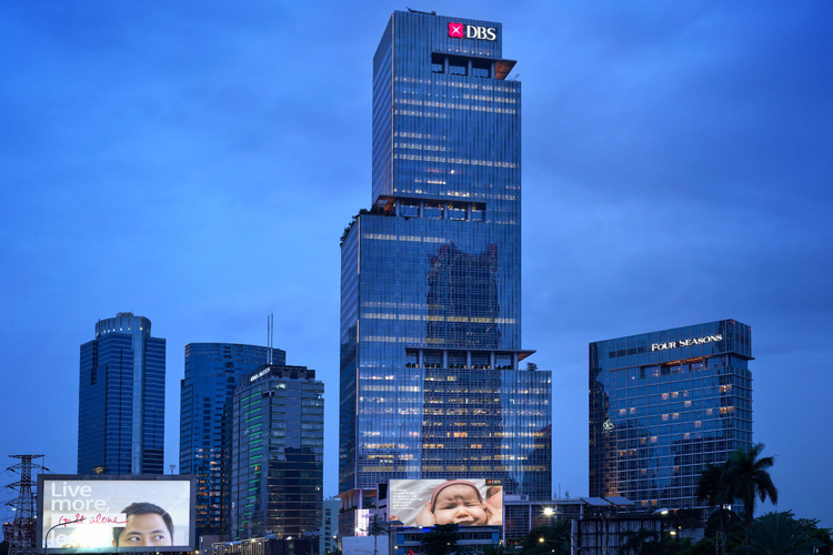 Bank DBS Indonesia terus memperkenalkan solusi berbasis teknologi API untuk mendukung integrasi bisnis yang lebih efisien, termasuk layanan DBS IDEAL dan DBS RAPID yang mempermudah transaksi internasional.