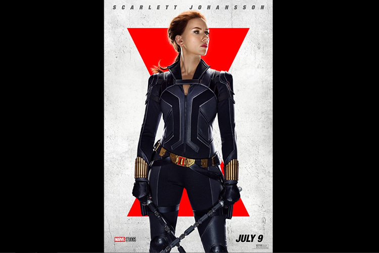 Scarlett Johansson dalam film Black Widow (2021).