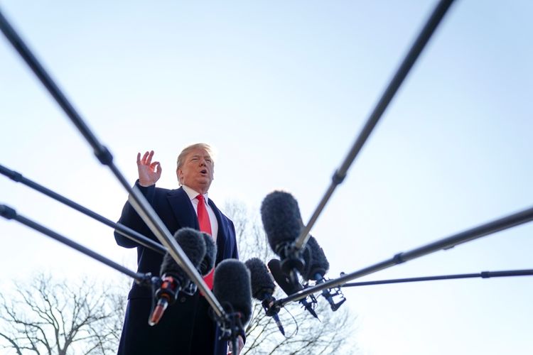Presiden Amerika Serikat Donald Trump ketika memberikan keterangan pers alasan pemecatan Rex Tillerson sebagai Menteri Luar Negeri pada Selasa (13/3/2018).