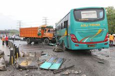 Foto yang Menguras Air Mata: Kecelakaan Bus di Tol Cikupa
