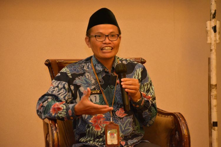 Direktur Urusan Agama Islam dan Pembinaan Syariah (Urais-Binsyar) Kementerian Agama Republik Indonesia, Adib