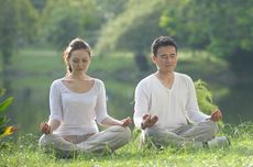 Tips Meditasi Untuk Membuat Hubungan dengan Pasangan Makin Harmonis