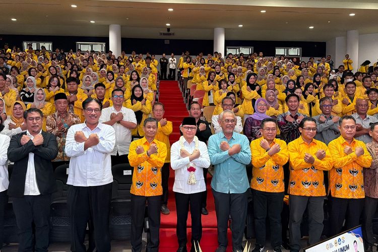 Menteri Mukhtarudin Resmikan Migrant Center Pertama di Kalimantan, Rektor ULM Sambut Strategi Baru SDM