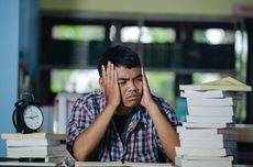 Mancing Ikan di Kali Jakarta yang Tercemar Limbah: Hobi yang Berisiko bagi Lingkungan