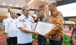 Riau Lampaui Target Investasi, Gubri Minta Pemerintah Pusat Bantu Bangun Infrastruktur