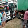 Tak Kuat Nanjak, Truk Kontainer Tabrak Mundur Bus Bagong di Blitar