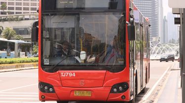 Kebakaran Melanda Kemayoran Jakpus, Transjakarta Alihkan Rute 14 JIS - Senen