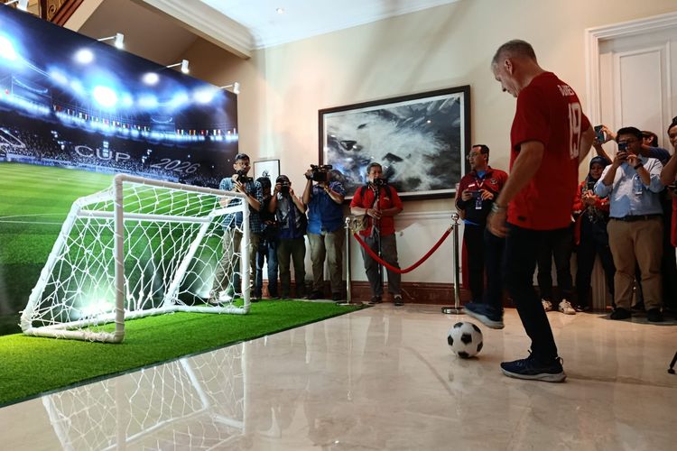 Duta Besar Kanada untuk Indonesia, Jess Dutton saat Media Gathering Piala Dunia 2026 di Jakarta Selatan, Rabu (1062026).