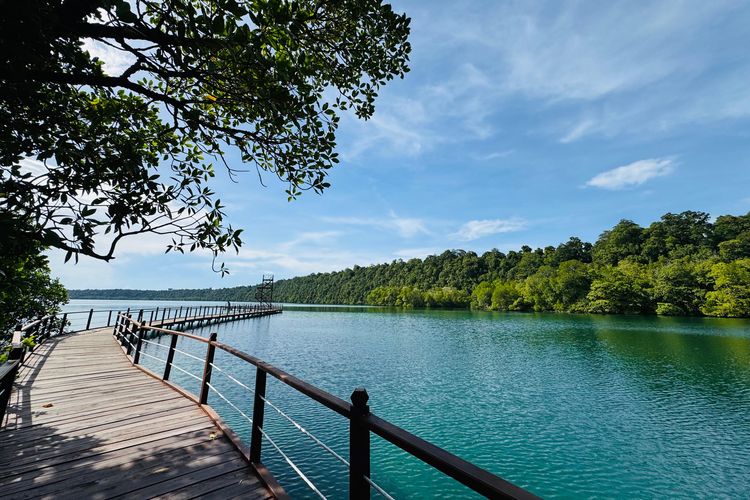 Danau Kakaban, Pulau Kakaban, Berau