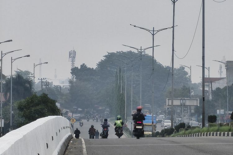 Kabut Asap di Medan Makin Tebal, Warga: Seharian Matahari Tak Terlihat Tertutup Kabut
