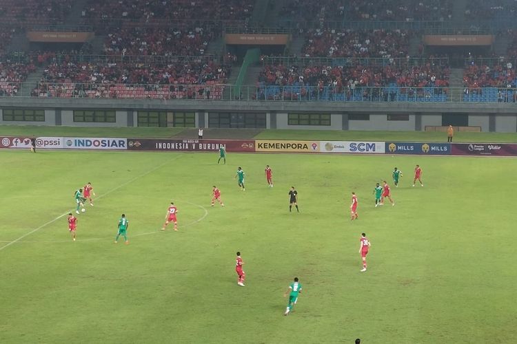 Laga FIFA Matchday timnas Indonesia vs Burundi di Stadion Patriot Candrabhaga, Bekasi, Jawa Barat, pada Sabtu (25/3/2023) malam WIB.