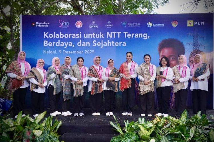 Pelatihan “Ayo Berkoperasi” oleh Kemekop bagi 150  mamak perajin tenun di Kupang, Nusa Tenggara Timur (NTT), Rabu (10/12/2025). 