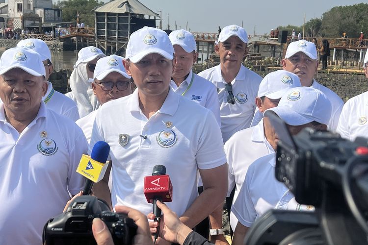 Giant Sea Wall Pantura Jawa Disiapkan, Pemerintah Janji Perhatikan Nelayan dan Petambak