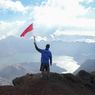 Portuguese Trekker Falls Down a Slope When Taking Selfie at Indonesia’s Mount Rinjani