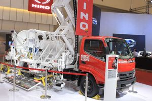 Ratusan Truk Hino Terjual di GIIAS 2019