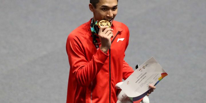 Tunggal putra Indonesia, Jonatan Christie, menyabet medali emas nomor perseorangan cabang olahraga bulu tangkis Asian Games 2018 dalam partai final di Istora Senayan, Jakarta, Selasa (28/8/2018). Jonatan menaklukkan wakil Taiwan, Chou Tien Chen.