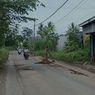 Warga Malang Tanam Pohon Pisang di Jalan Umum, Kondisi Berlubang dan Sering Terjadi Kecelakaan