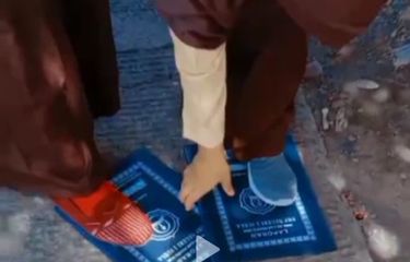 Kisah 5 Siswi SMP Injak Rapor di TikTok, Tak Hargai Guru ...