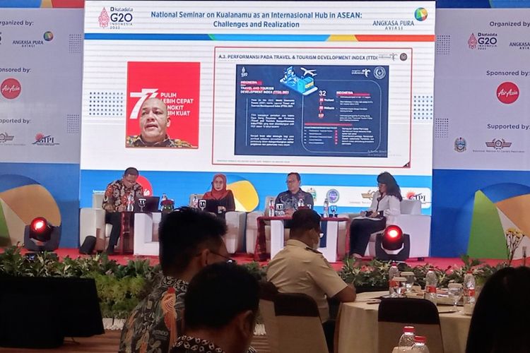 Katadata Forum menggelar seminar Kualanamu as an Internasional Hub in ASEAN: Challenges and Realization pada Selasa (20/9/2022) di Hotel Santika Dyandra Medan