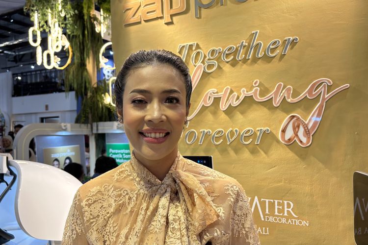 dr. Dara Ayuningtyas, Dipl.AAAm dalam acara The Official Launch of Luna Glow Max Series by ZAP Premiere di kawasan Jakarta Selatan, Minggu (26/10/2025).
