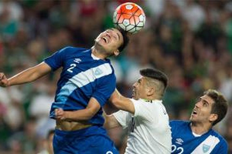 Guatemala bermain imbang tanpa gol melawan Meksiko, Minggu (12/7/2015). 