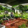 Jenazah Rina Gunawan Dimakamkan Satu Liang Lahat dengan Ayahnya di TPU Tanah Kusir