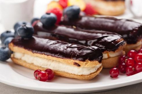 Apa Itu Eclair? Ini Sejarah dan Bedanya dengan Kue Sus