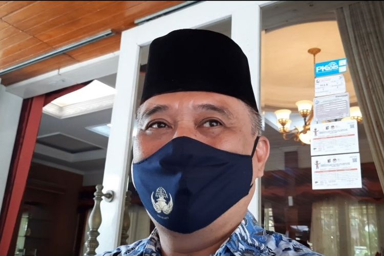 Pelaksana Harian (Plh) Bupati Blora, Komang Gede Irawadi bicara tentang dana refocusing di Rumah Dinas Bupati Blora, Rabu (17/2/2021)