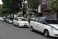 Pecinta Mobil Proton Exora Pelajari Budaya Garut